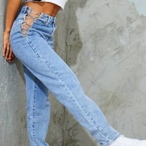 Boyfriend adjustable side chain jeans